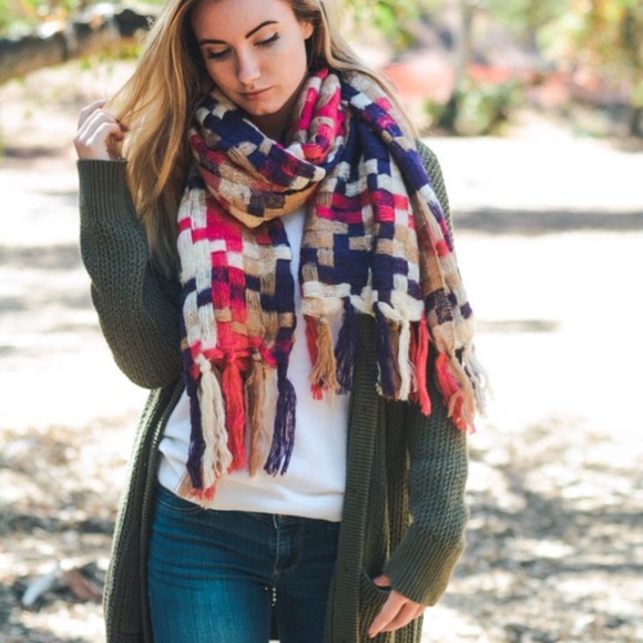 Fuchsia Cream knit tassel fall comfy scarf - Picture 2 of 2